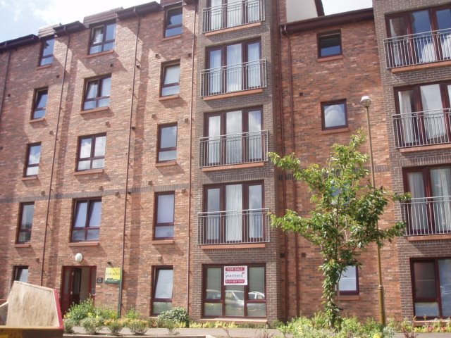  Image of 2 bedroom Flat to rent in Hermand Crescent Edinburgh EH11 at Shandon Edinburgh Edinburgh, EH11 1QP