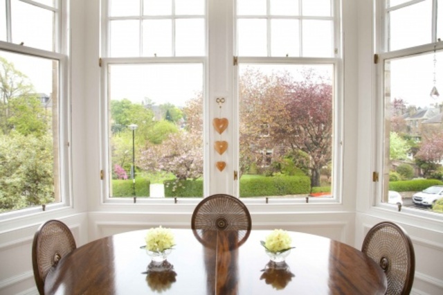 Image of 2 bedroom Flat to rent in Hermitage Gardens Edinburgh EH10 at Morningside Edinburgh Edinburgh, EH10 6DL