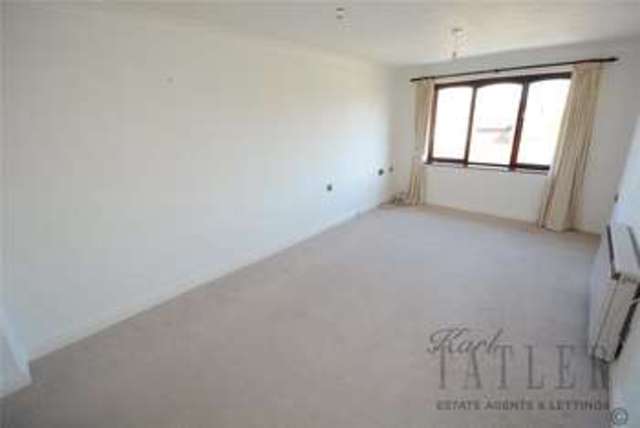  Image of 1 bedroom Retirement Property to rent in Hesslewell Court Heswall Wirral CH60 at Pensby Road Heswall Heswall, CH60 7TW