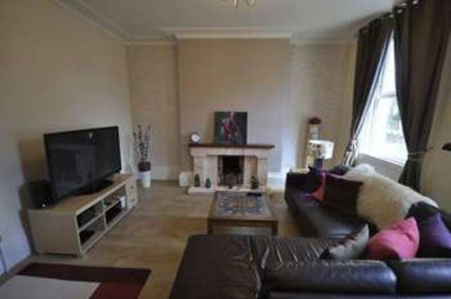  Image of 3 bedroom Terraced house to rent in Hewlett Road Cheltenham GL52 at Hewlett Road  Cheltenham, GL52 6AR
