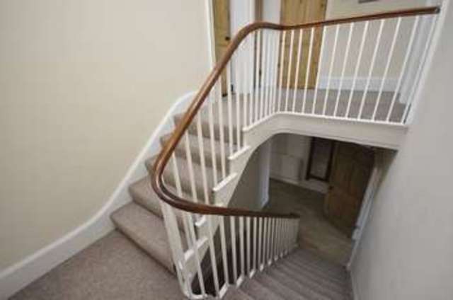  Image of 3 bedroom Terraced house to rent in Hewlett Road Cheltenham GL52 at Hewlett Road  Cheltenham, GL52 6AR