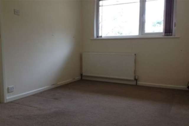  Image of 2 bedroom Detached house to rent in Hickory Close Poole BH16 at Poole, BH16 5QJ