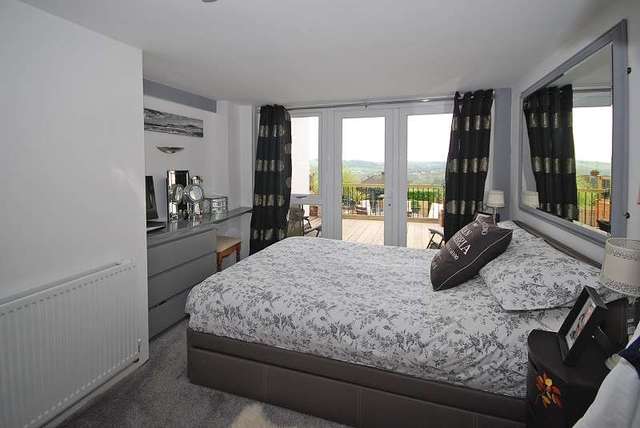  Image of 5 bedroom Detached house for sale in High Cross Drive Rogerstone Newport NP10 at High Cross Drive  Newport, NP10 9AB