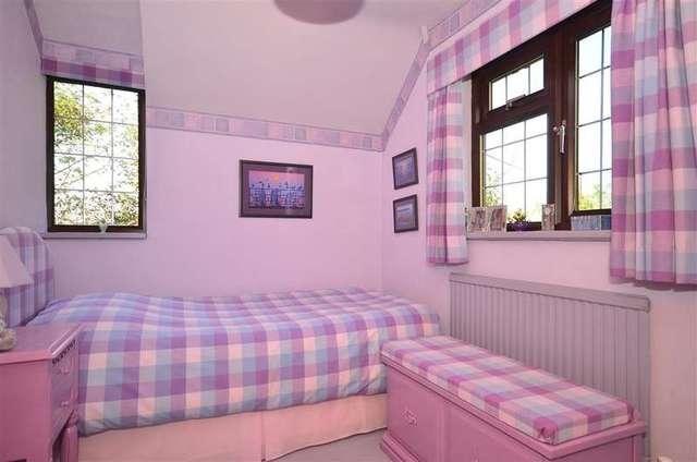  Image of 3 bedroom Detached house for sale in High Street Blackboys Uckfield TN22 at Blackboys Uckfield Uckfield, TN22 5JU