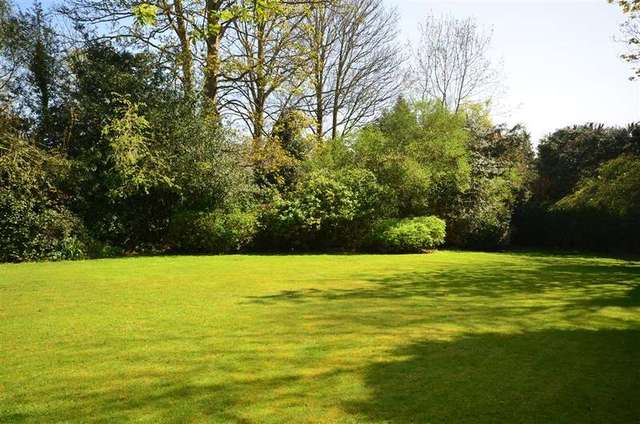  Image of 3 bedroom Detached house for sale in High Street Blackboys Uckfield TN22 at Blackboys Uckfield Uckfield, TN22 5JU