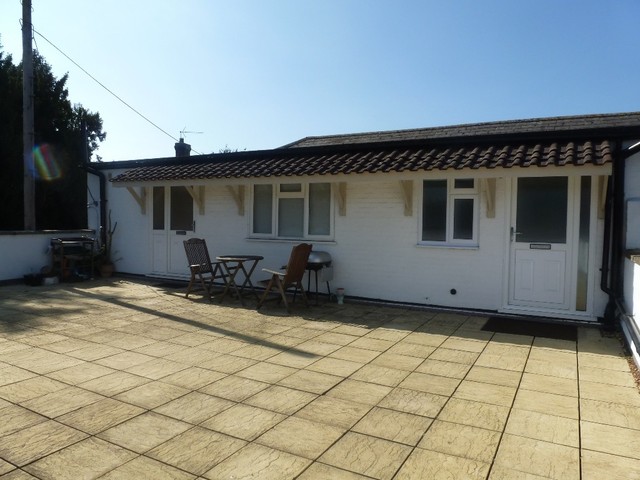 Image of 1 bedroom Apartment to rent in High Street Fulbourn Cambridge CB21 at High Street, Fulbourn, CB21 5DH