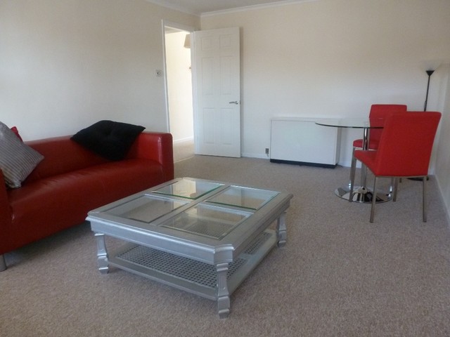  Image of 1 bedroom Apartment to rent in High Street Fulbourn Cambridge CB21 at High Street, Fulbourn, CB21 5DH