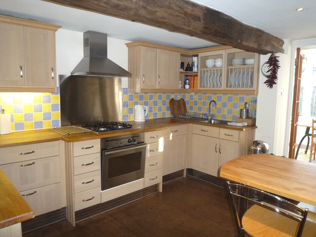  Image of 3 bedroom Detached house to rent in High Street Sandridge St. Albans AL4 at Sandridge, AL4 9DJ