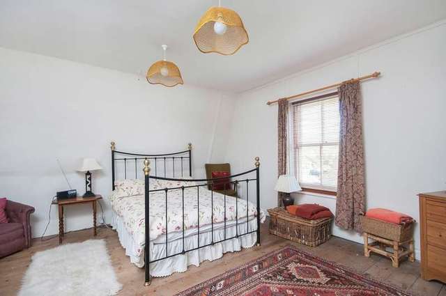  Image of 8 bedroom Detached house for sale in Old Street Fareham PO14 at Hill Head Fareham Hampshire, PO14 3HN