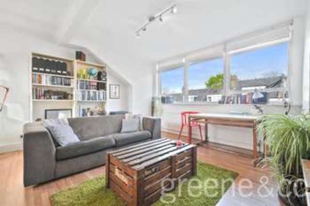  Image of 2 bedroom Flat for sale in Hillfield Avenue London N8 at Crouch End London Hornsey, N8 7DN