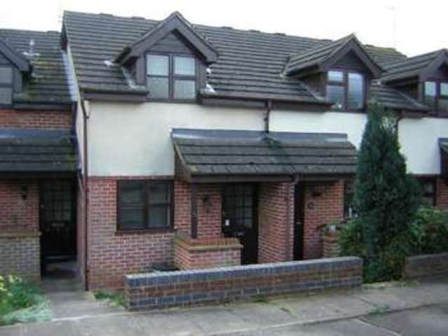  Image of 1 bedroom Property to rent in Hilmanton Lower Earley Reading RG6 at Hilmanton, Lower Earley Reading Reading, RG6 4HN