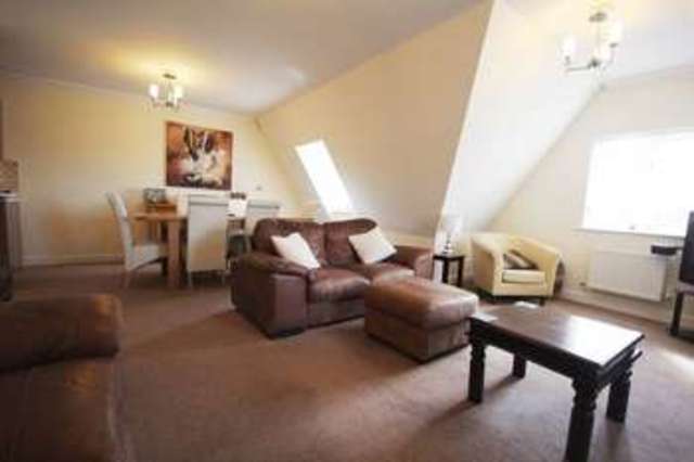  Image of 3 bedroom Flat for sale in Yarmouth Road Thorpe St. Andrew Norwich NR7 at Yarmouth Road  Norwich, NR7 0QY