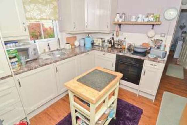  Image of 1 bedroom Property for sale in Hockley Mobile Homes Lower Road Hockley SS5 at Lower Road Hockley Hockley, SS5 5NQ
