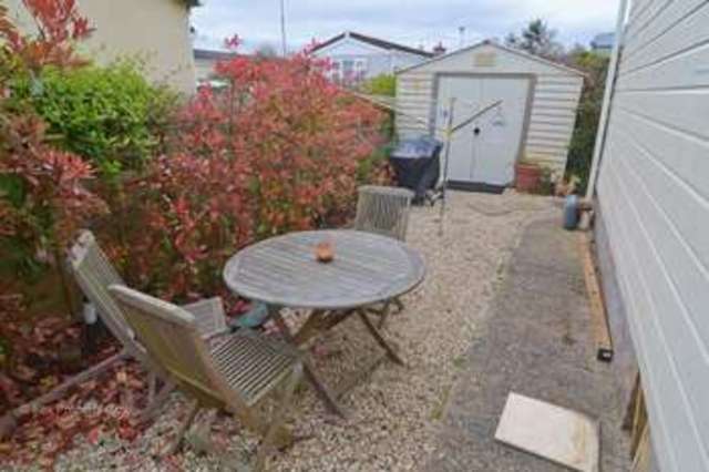  Image of 1 bedroom Property for sale in Hockley Mobile Homes Lower Road Hockley SS5 at Lower Road Hockley Hockley, SS5 5NQ