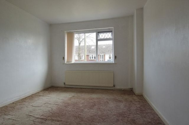  Image of 2 bedroom Bungalow for sale in Hoghton Road Leyland PR25 at Hoghton Road Array Midge Hall, PR25 1XU