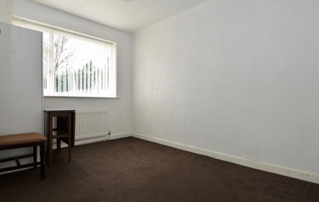  Image of 2 bedroom Bungalow for sale in Hoghton Road Leyland PR25 at Hoghton Road Array Midge Hall, PR25 1XU
