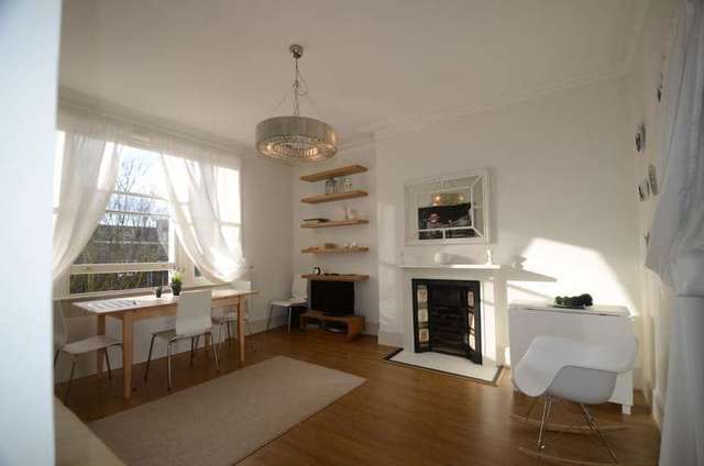  Image of 2 bedroom Flat to rent in Holland Road London W14 at Holland Road  London, W14 8HP