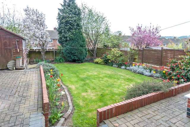  Image of 5 bedroom Detached house for sale in Holywell Drive Loughborough LE11 at Loughborough, LE11 3JZ