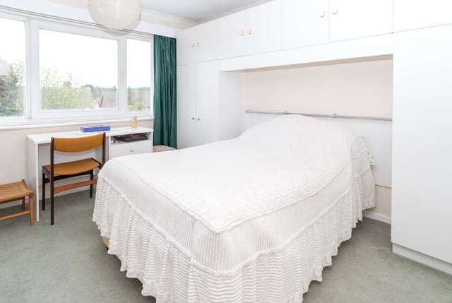  Image of 5 bedroom Detached house for sale in Holywell Drive Loughborough LE11 at Loughborough, LE11 3JZ
