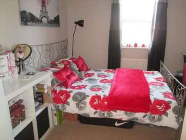  Image of 2 bedroom Flat for sale in Ickworth Close Daventry NN11 at Ickworth Close  Daventry, NN11 8AP