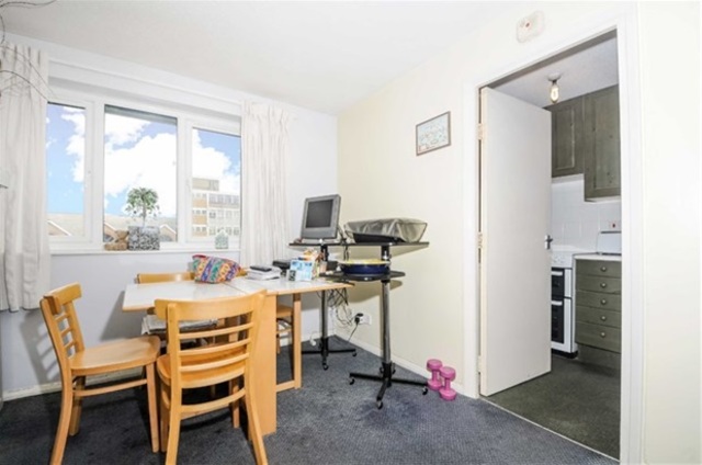  Image of 1 bedroom Flat for sale in Grinstead Road London SE8 at Deptford, SE8 5BN