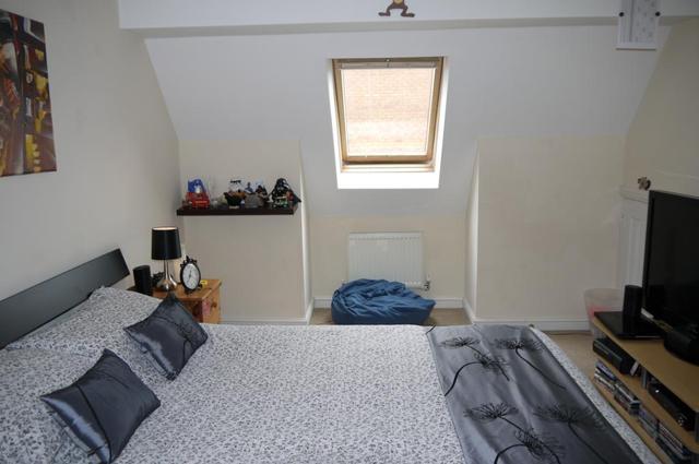  Image of 4 bedroom Detached house for sale in Ironstone Drive Leeds LS12 at Leeds  New Farnley, LS12 6LF