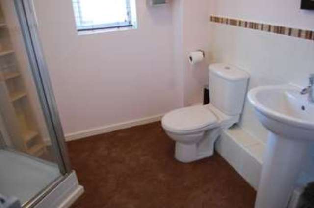  Image of 1 bedroom Flat to rent in Irwell Place Radcliffe Manchester M26 at Irwell Place Radcliffe Manchester, M26 1PW