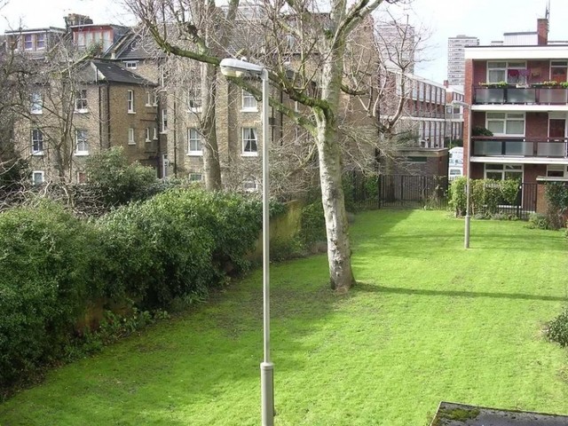  Image of 1 bedroom Flat to rent in Rosenau Road London SW11 at Jagger House Rosenau Road London, SW11 4QY