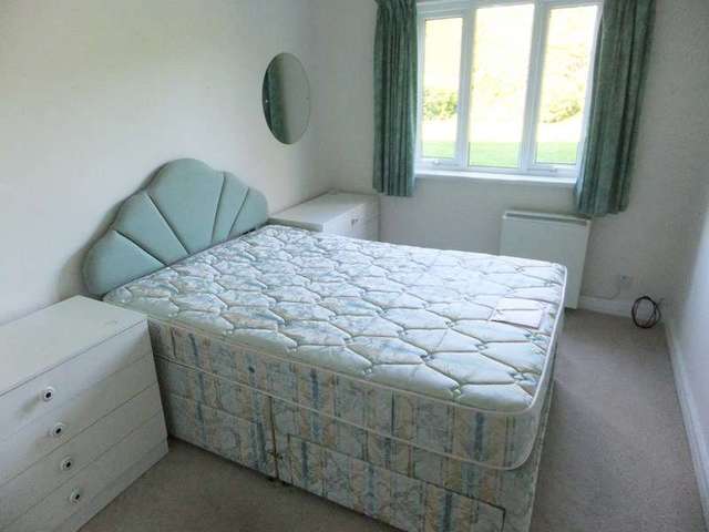  Image of 2 bedroom Retirement Property for sale in Kelvedon Grove Solihull B91 at Kelvedon Grove  Solihull, B91 2UA
