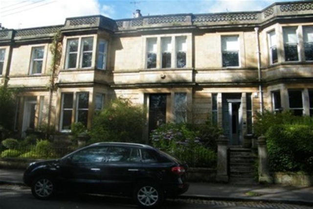  Image of 3 bedroom Terraced house to rent in Kelvin Drive Glasgow G20 at Kelvinside Glasgow Glasgow, G20 8QG
