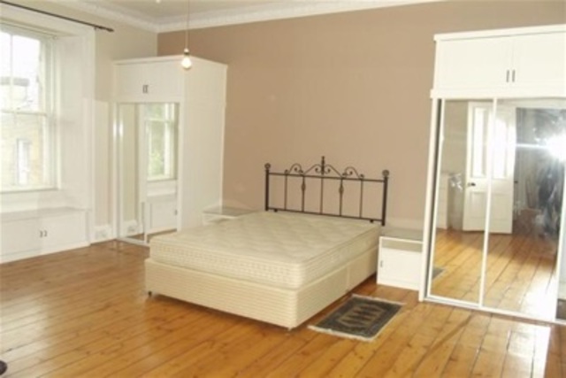  Image of 3 bedroom Terraced house to rent in Kelvin Drive Glasgow G20 at Kelvinside Glasgow Glasgow, G20 8QG