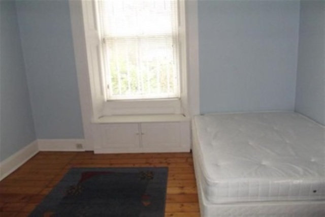  Image of 3 bedroom Terraced house to rent in Kelvin Drive Glasgow G20 at Kelvinside Glasgow Glasgow, G20 8QG