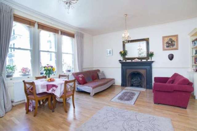  Image of 1 bedroom Flat for sale in Kensington Gardens Square London W2 at Bayswater London Queensway, W2 4DG