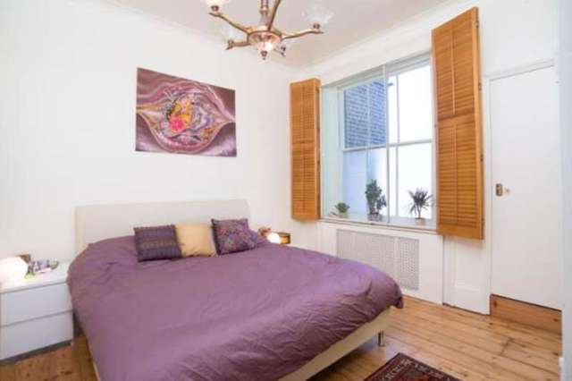  Image of 1 bedroom Flat for sale in Kensington Gardens Square London W2 at Bayswater London Queensway, W2 4DG
