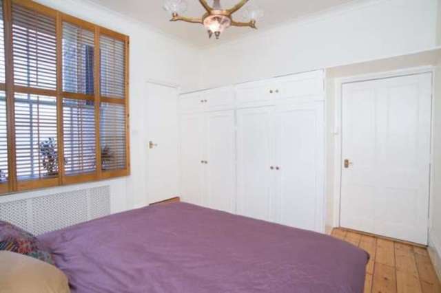  Image of 1 bedroom Flat for sale in Kensington Gardens Square London W2 at Bayswater London Queensway, W2 4DG