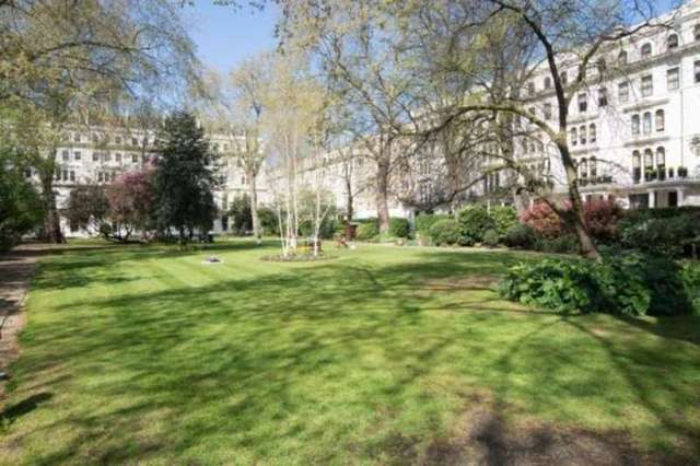  Image of 1 bedroom Flat for sale in Kensington Gardens Square London W2 at Bayswater London Queensway, W2 4DG