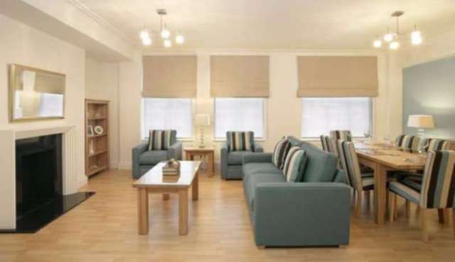  Image of 2 bedroom Terraced house to rent in Kensington High Street London W8 at Kensington High Street  London, W8 6SA