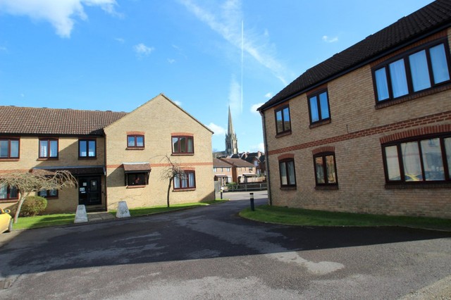  Image of 1 bedroom Flat to rent in Kingfisher Court Willowmead Dorking RH4 at Dorking, RH4 1UB