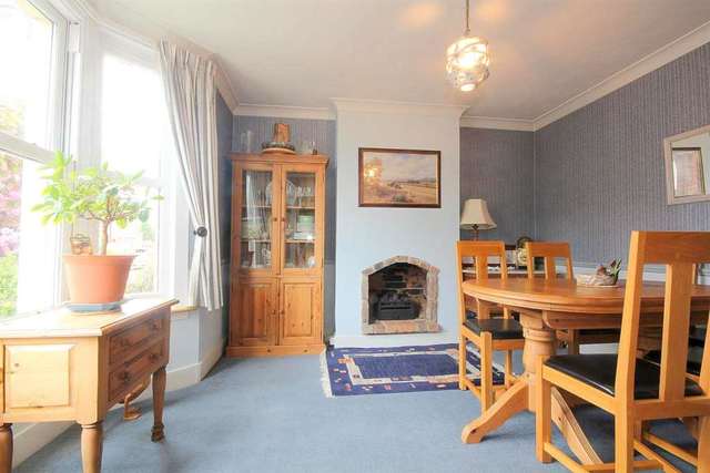  Image of 3 bedroom Detached house for sale in Kingsland Road Hemel Hempstead HP1 at Kingsland Road Boxmoor Hemel Hempstead, HP1 1QD
