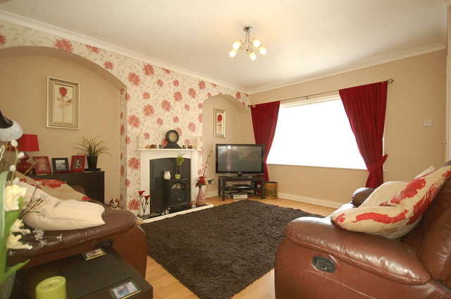  Image of 3 bedroom End of Terrace for sale in Kingsmede Blackpool FY4 at Blackpool Lancashire, FY4 3NN