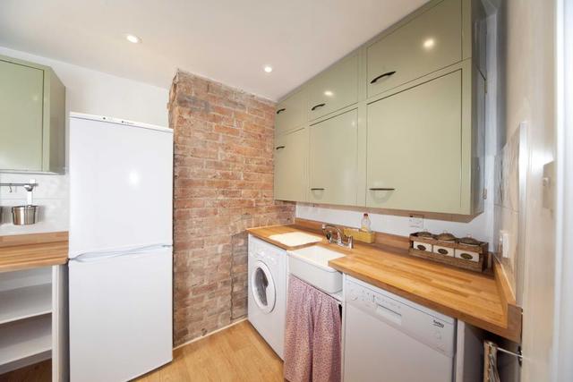  Image of 2 bedroom Apartment to rent in Kingston Row Birmingham B1 at Birmingham, B1 2NU