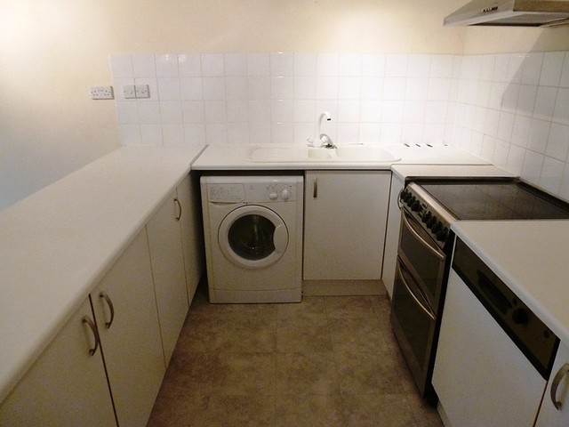  Image of 2 bedroom Flat to rent in Cavendish Avenue Cambridge CB1 at Cavendish Avenue, CB1 7UW