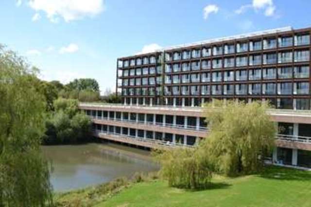  Image of 2 bedroom Flat for sale in Lake Shore Drive Bishopsworth Bristol BS13 at Lake Shore Drive  Bristol, BS13 7BG