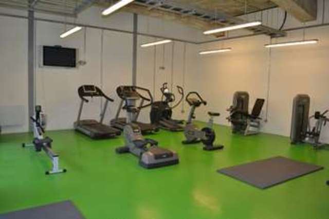  Image of 2 bedroom Flat for sale in Lake Shore Drive Bishopsworth Bristol BS13 at Lake Shore Drive  Bristol, BS13 7BG