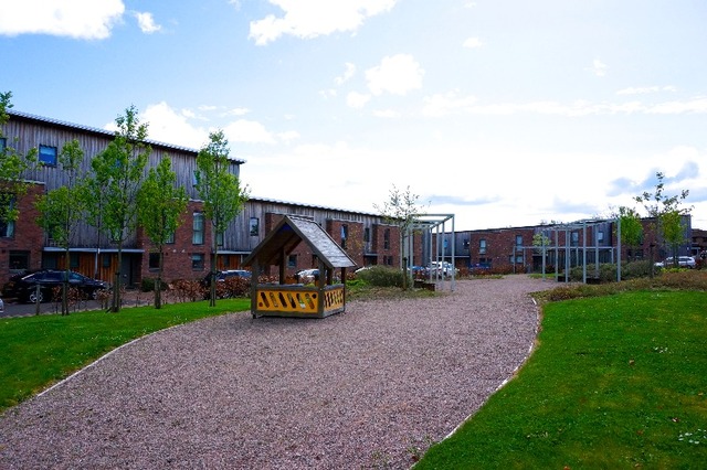  Image of 3 bedroom Flat to rent in Lang Rigg South Queensferry EH30 at South Queensferry Edinburgh Edinburgh, EH30 9WN