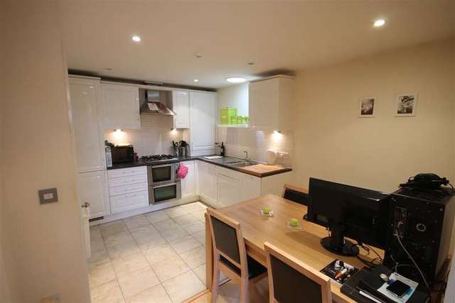  Image of 1 bedroom Apartment for sale in Langley Park Road Sutton SM2 at Sutton Surrey Sutton, SM2 5GZ