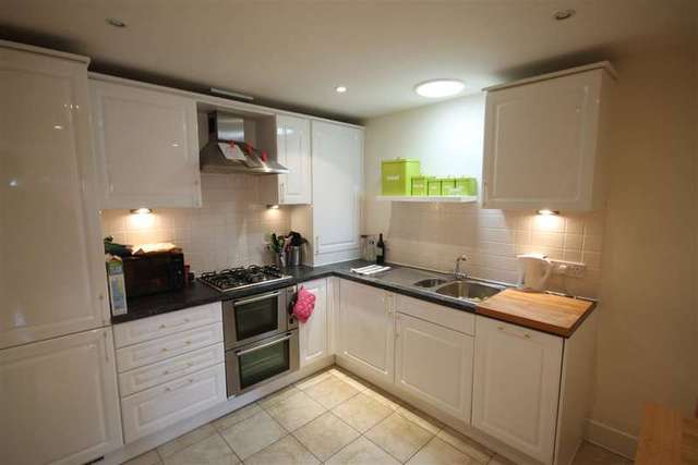  Image of 1 bedroom Apartment for sale in Langley Park Road Sutton SM2 at Sutton Surrey Sutton, SM2 5GZ