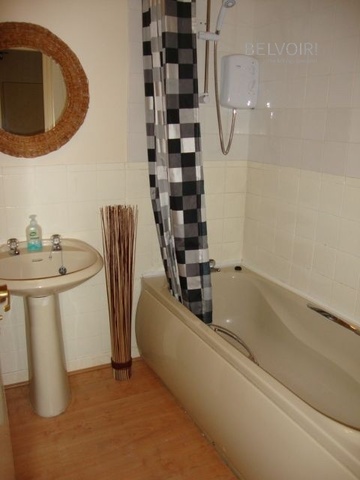  Image of 1 bedroom Flat to rent in Lawn Street Paisley PA1 at Paisley Renfrewshire Renfrewshire, PA1 1HA