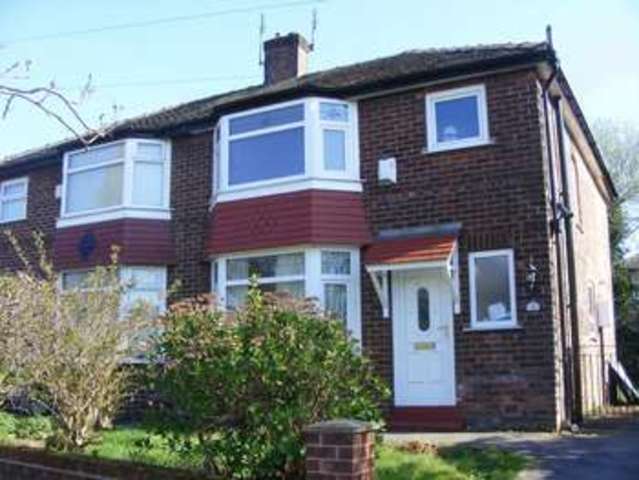  Image of 3 bedroom Semi-Detached house to rent in Light Oaks Road Salford M6 at Light Oaks Road  Salford, M6 8WP