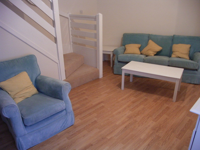  Image of 2 bedroom Detached house to rent in Linton Gardens London E6 at Beckton, E6 5SQ